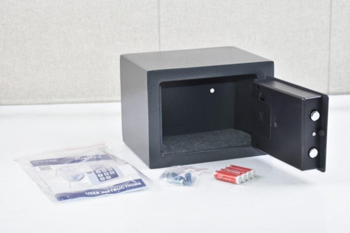 Mini 17E Customized Home And Hotel Anti-theft Safe Box