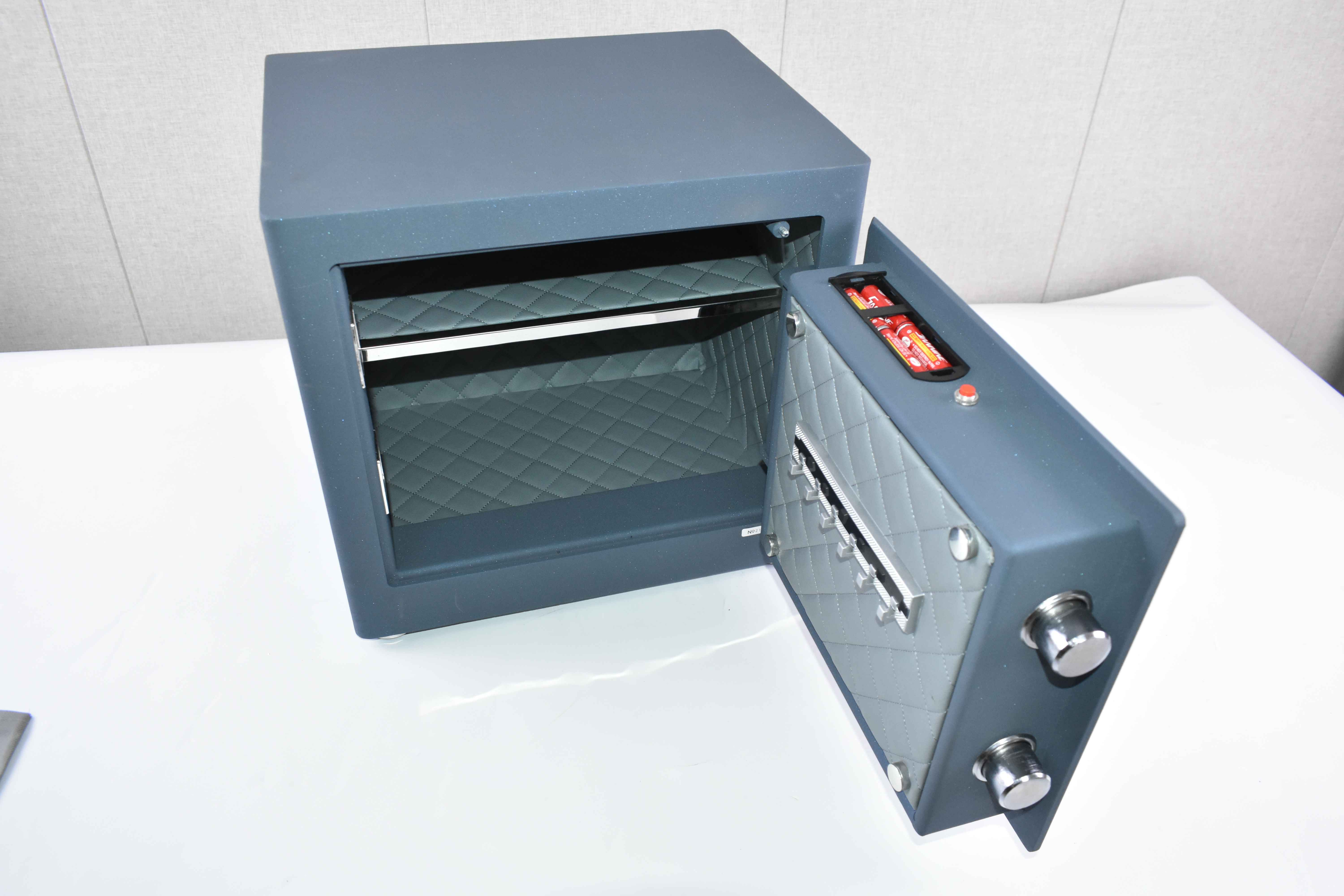 Aegis 35-Ck Automatic opening